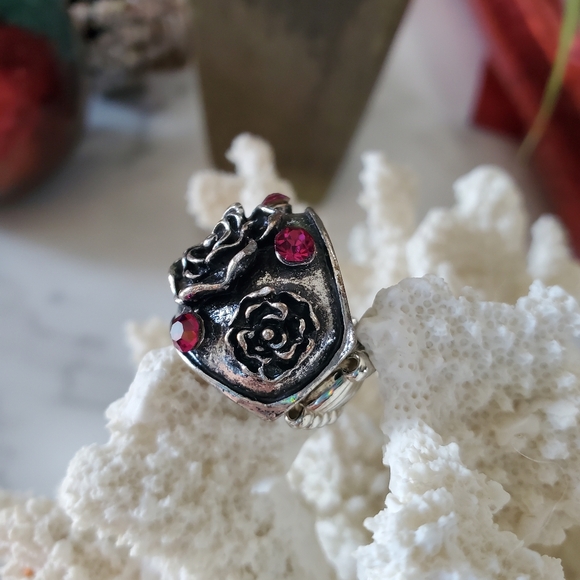 Flower Silver Tone Stretch Ring with Fuchsia Pink Stones 💥3 for $24💥 - Picture 10 of 16